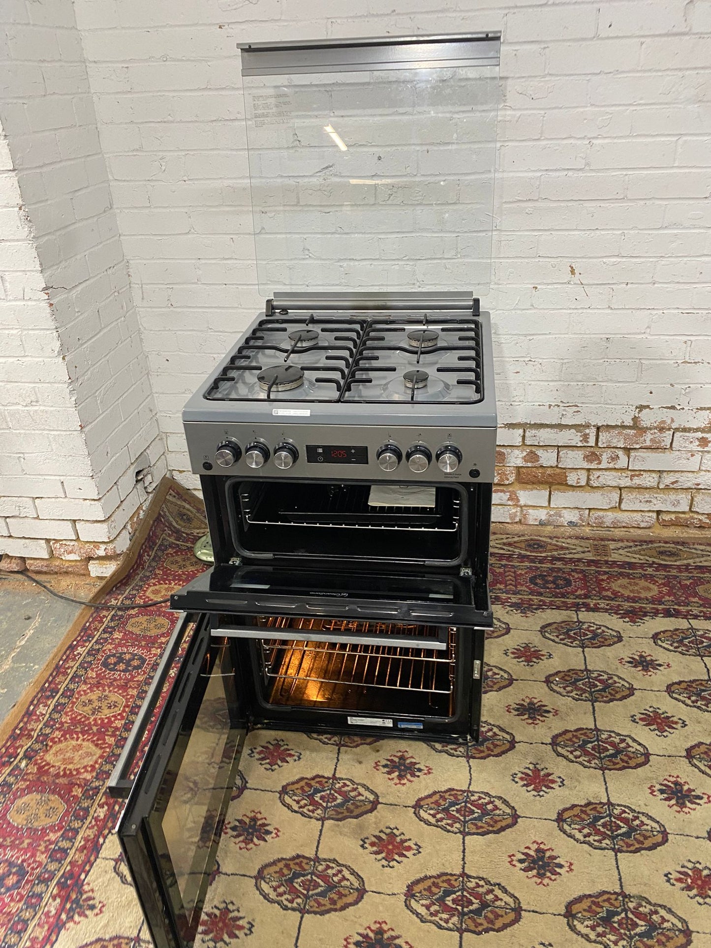 Beautiful Beko 60 CM Grey Gas Cooker With Oven/Grill For Sale
