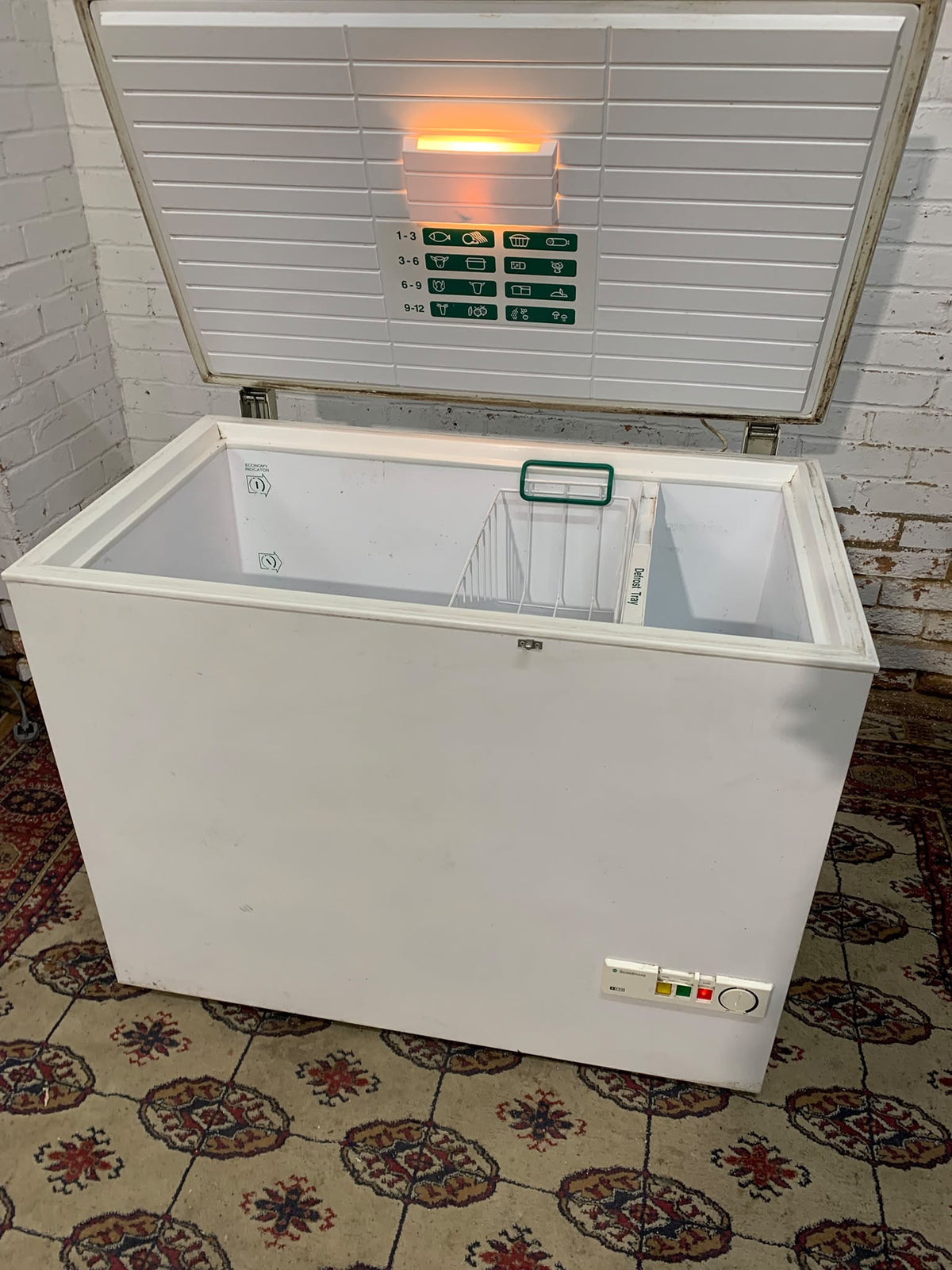 290L Chest Freezer Frost Free