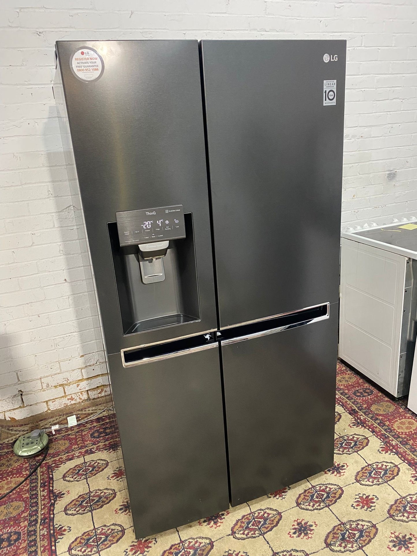 LG Mat Grey Non Plumb American Fridge Freezer For Sale