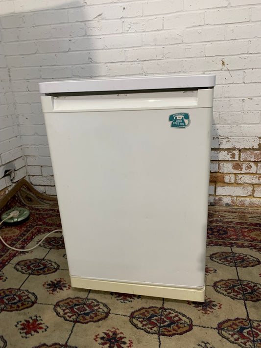 UnderCounter Fridge & Freezer