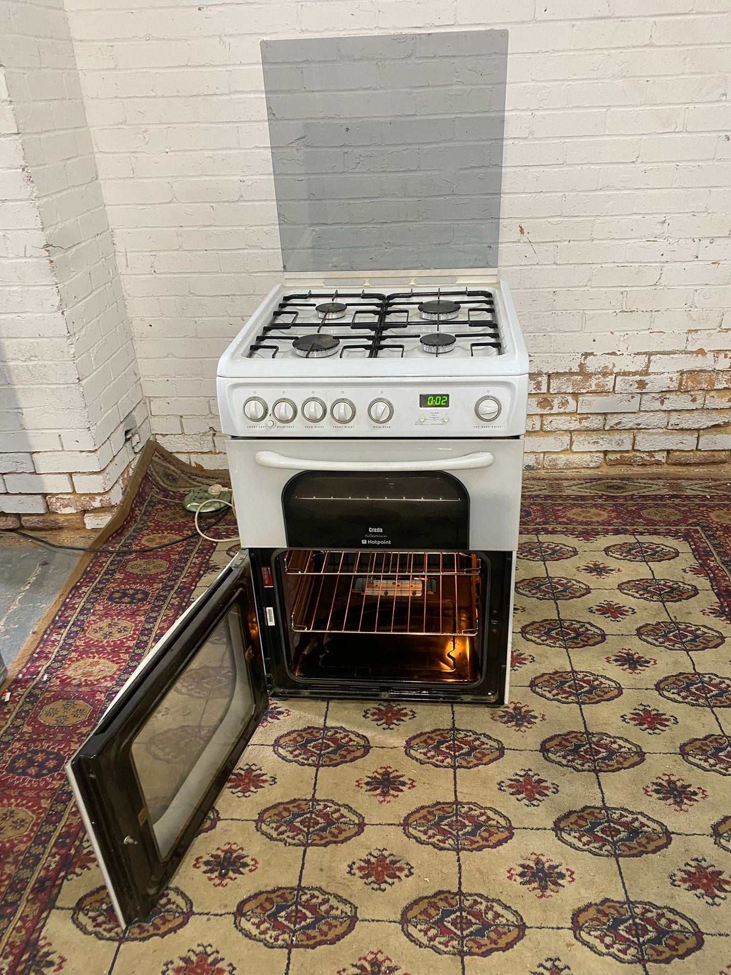 HotPoint 60 CM Gas Cooker With Oven/Grill For Sale