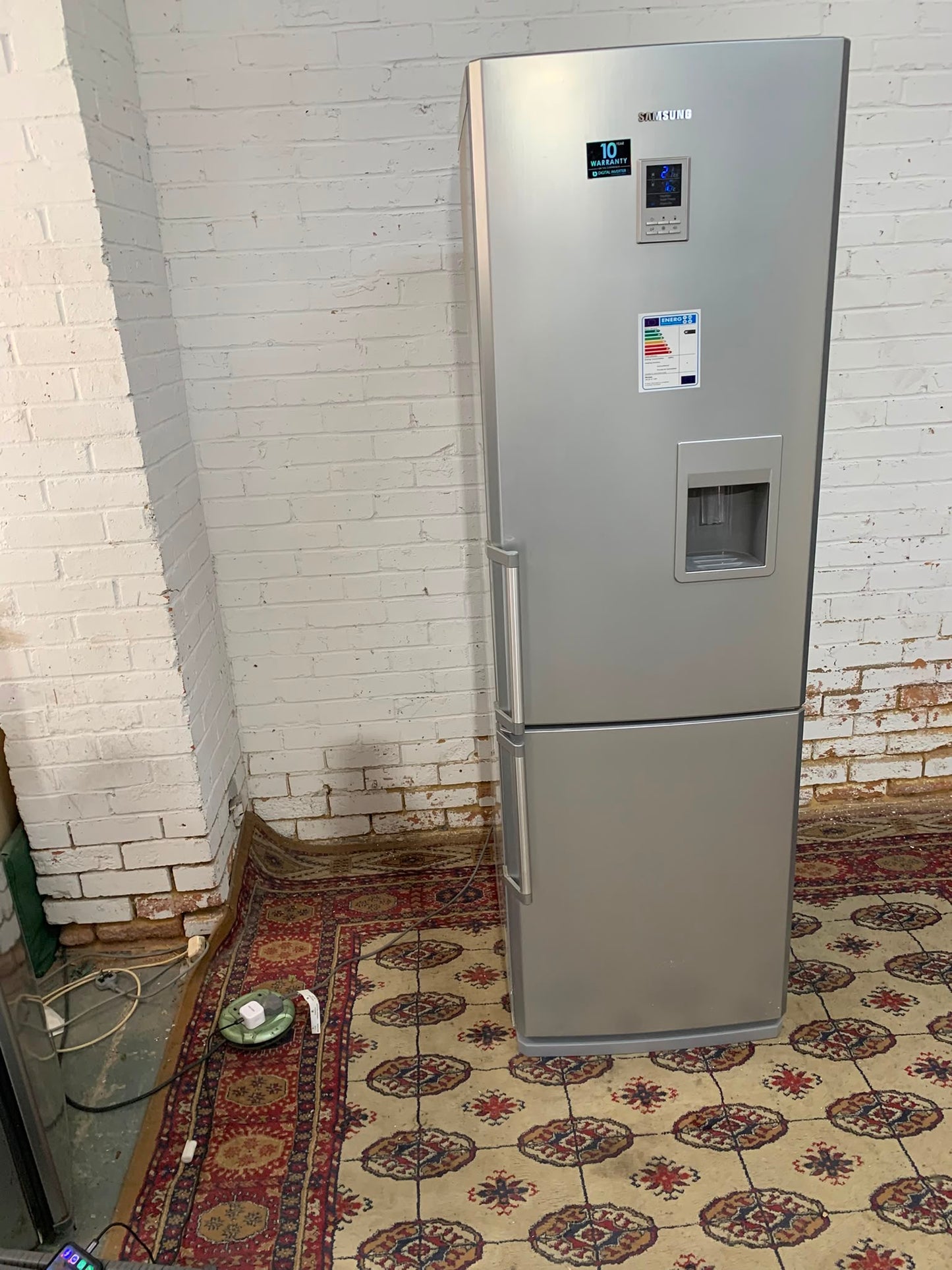 192CM Tall Samsung Grey Fridge Freezer For Sale