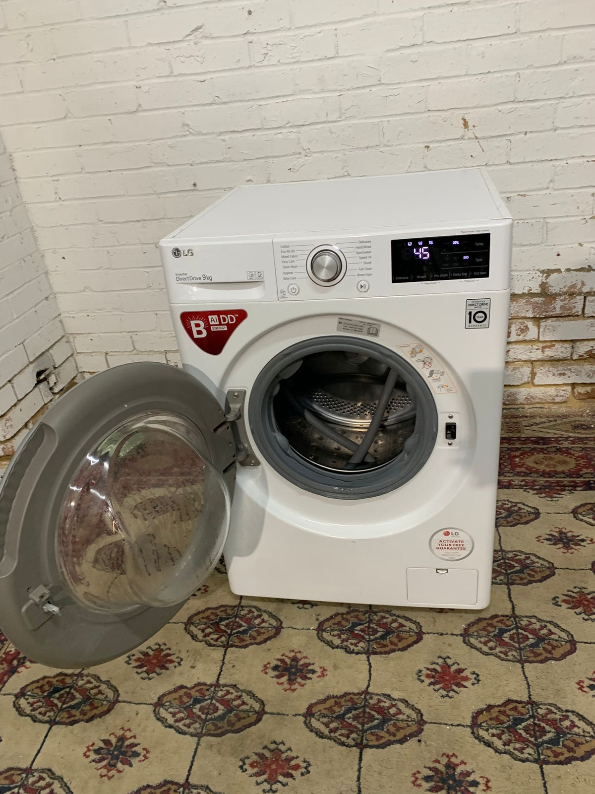 LG 9KG DirectDrive Washing Machine