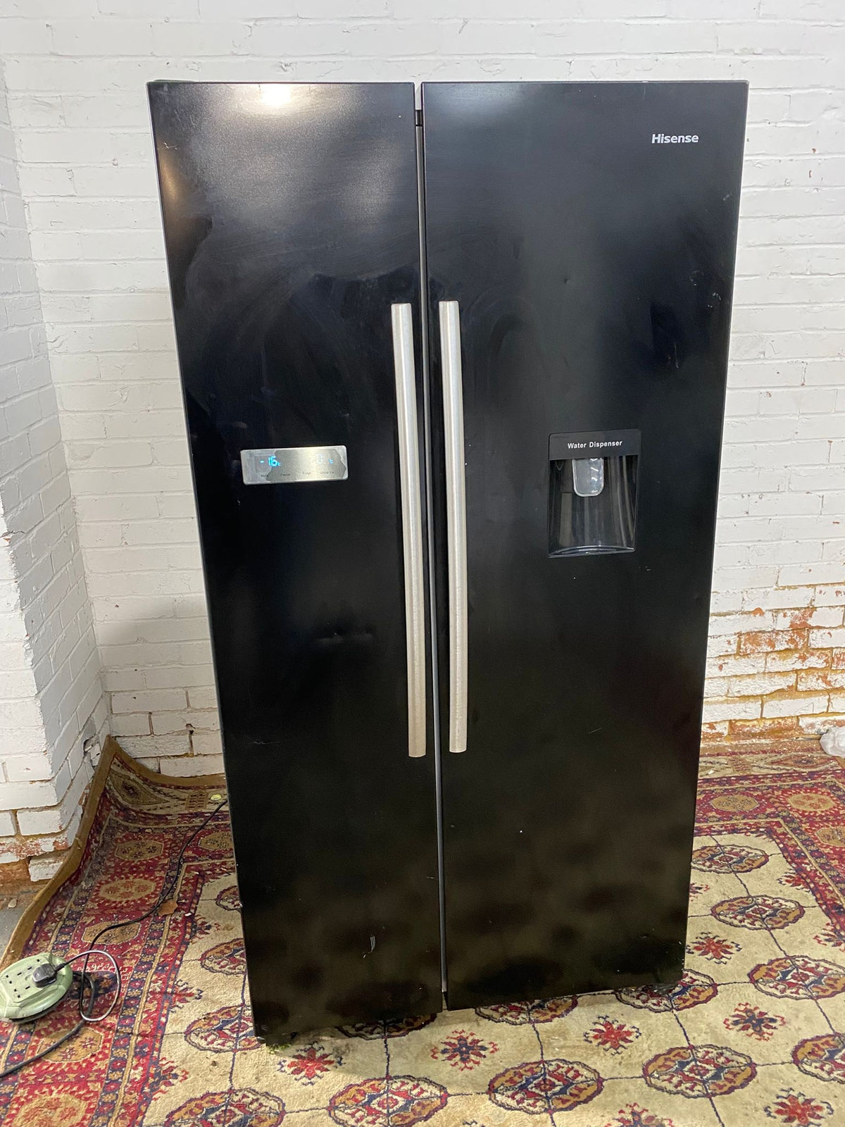 Hisense Black Double Door American Fridge Freezer