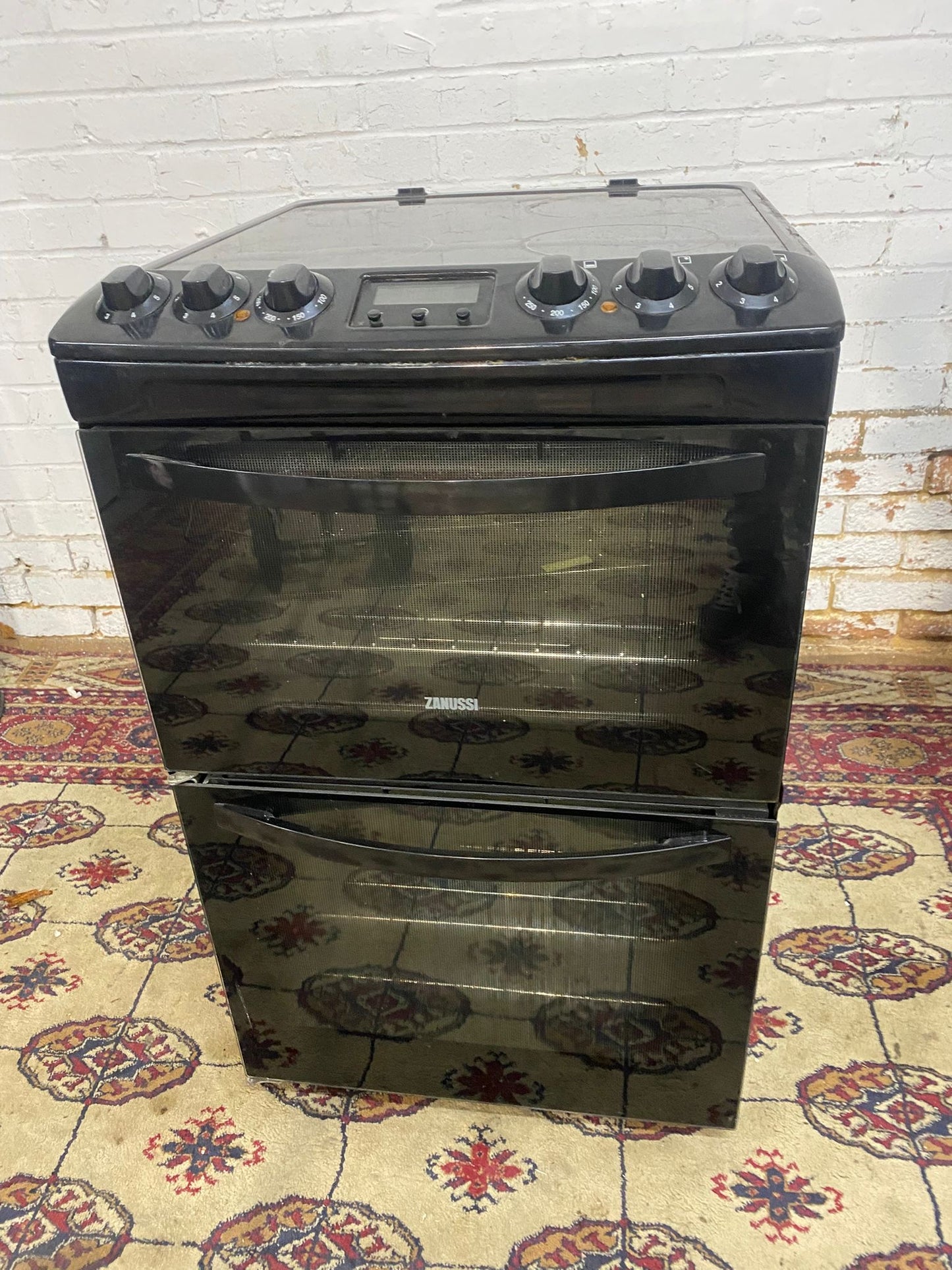 Zanussi 55 CM Free Electric Ceramic Cooker For Sale