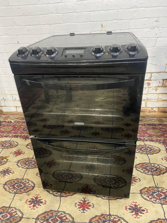 Zanussi 55 CM Free Electric Ceramic Cooker For Sale