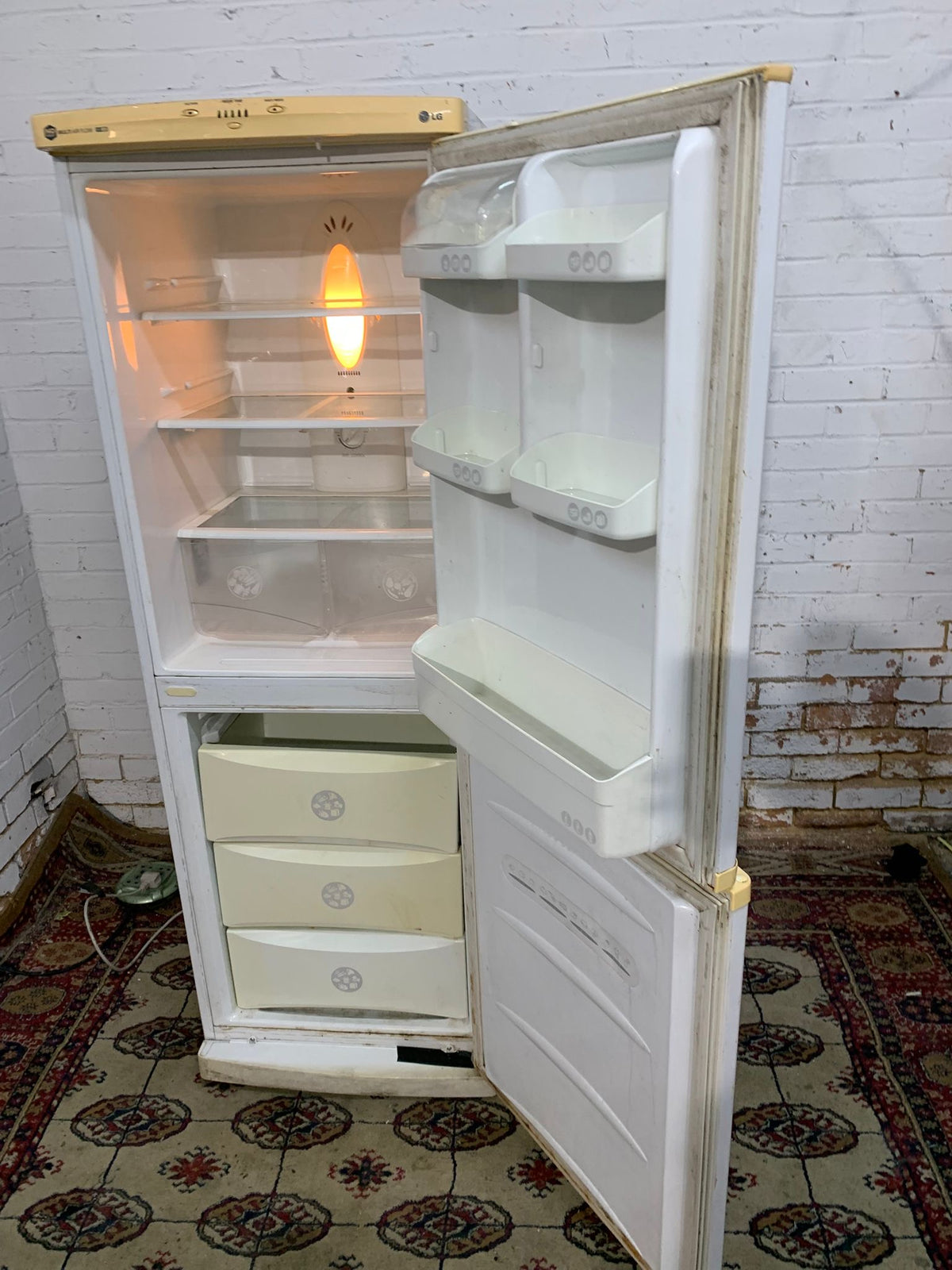 LG Fridge Freezer