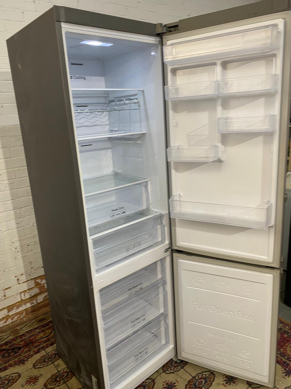 Samsung 2M Tall Digital Inverter Stainless Steel Fridge Freezer For Sale