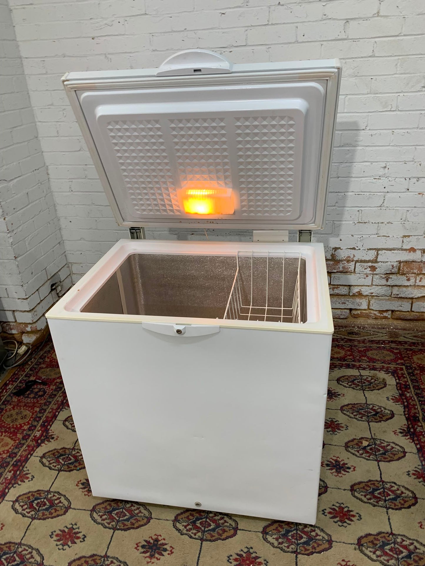 Indesit 200L Chest Freezer For Sale