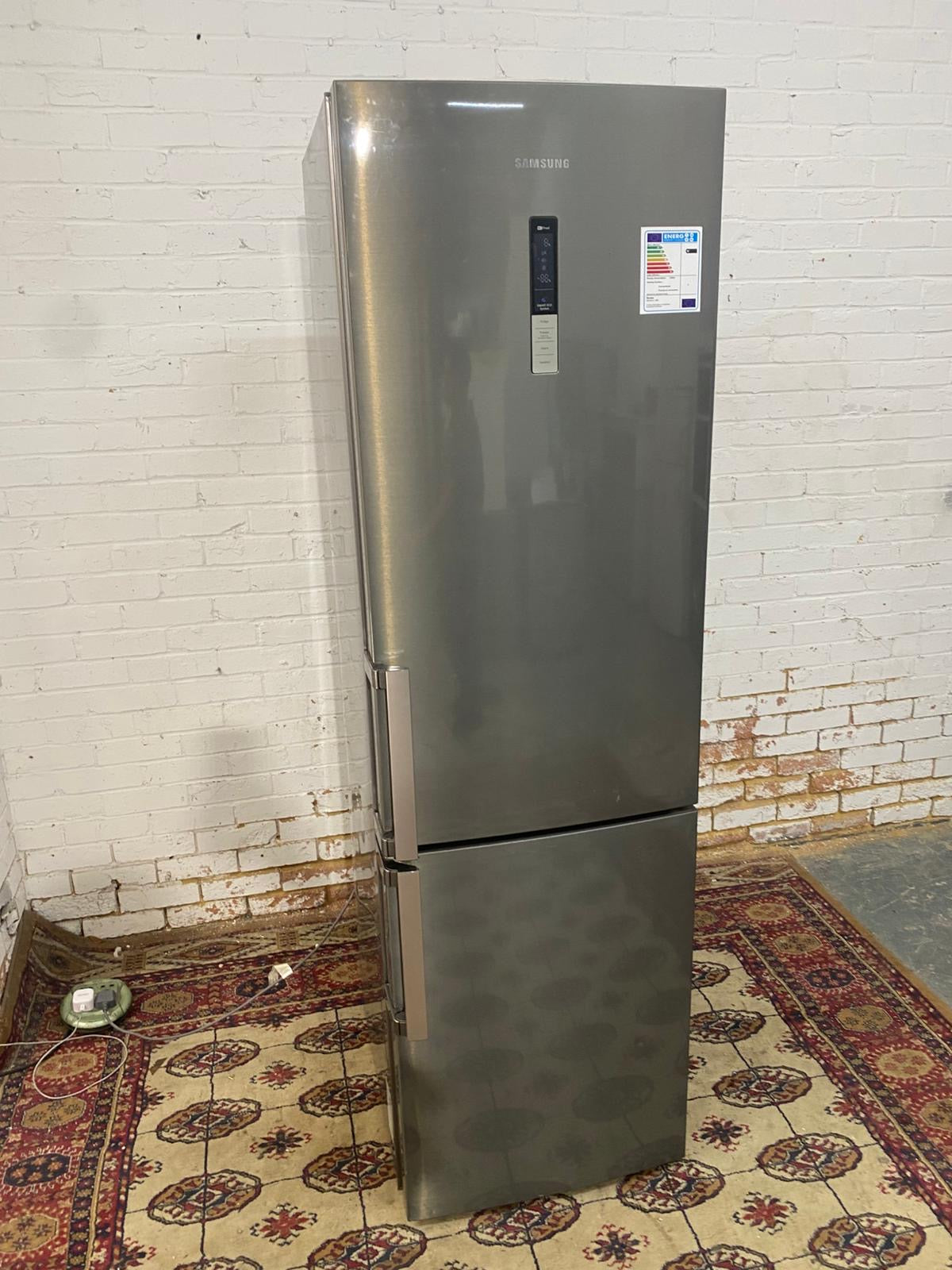 Samsung 2M Tall Digital Inverter Stainless Steel Fridge Freezer For Sale