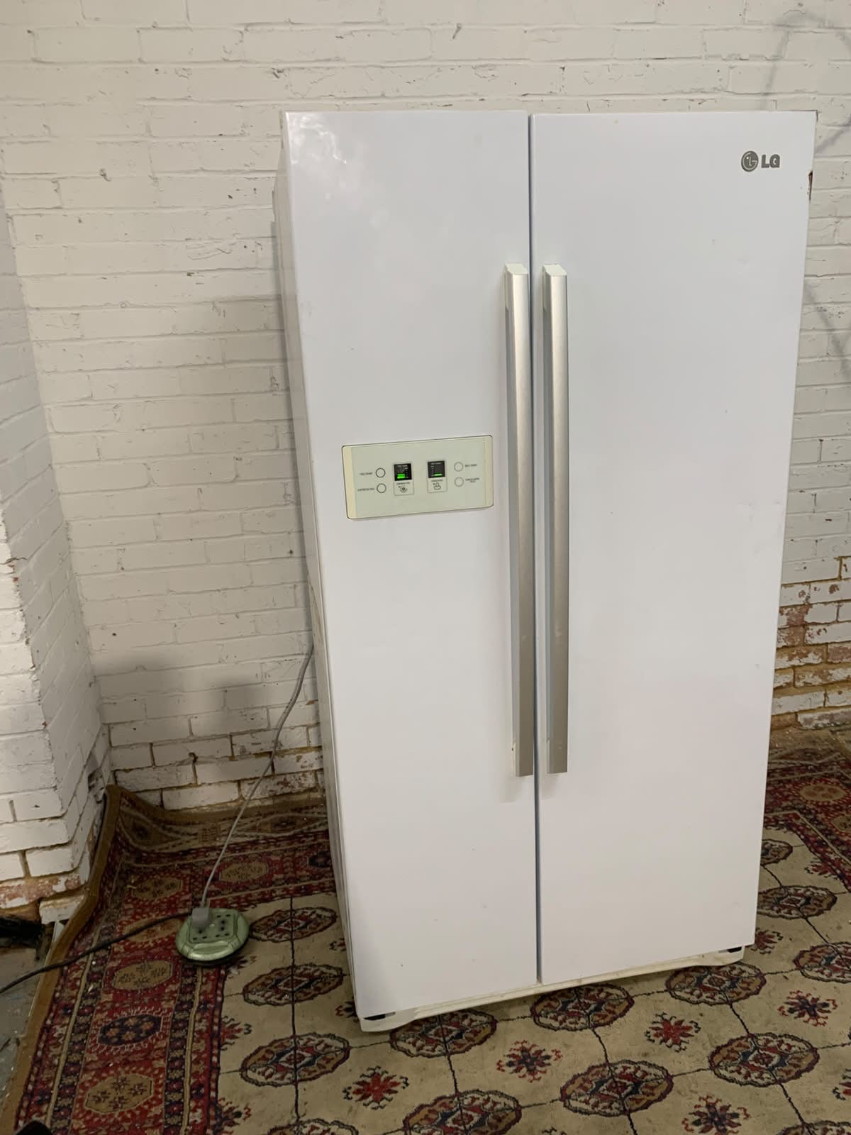 LG White American Double Door Fridge Freezer