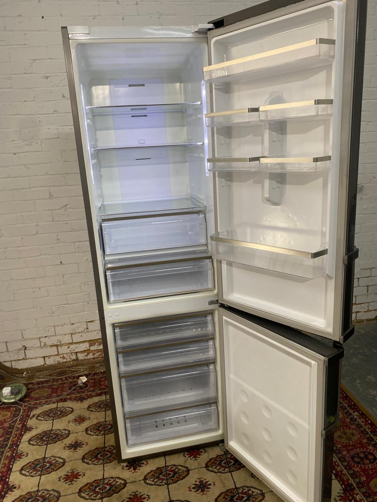 Samsung 2M Tall Digital Inverter Stainless Steel Fridge Freezer For Sale