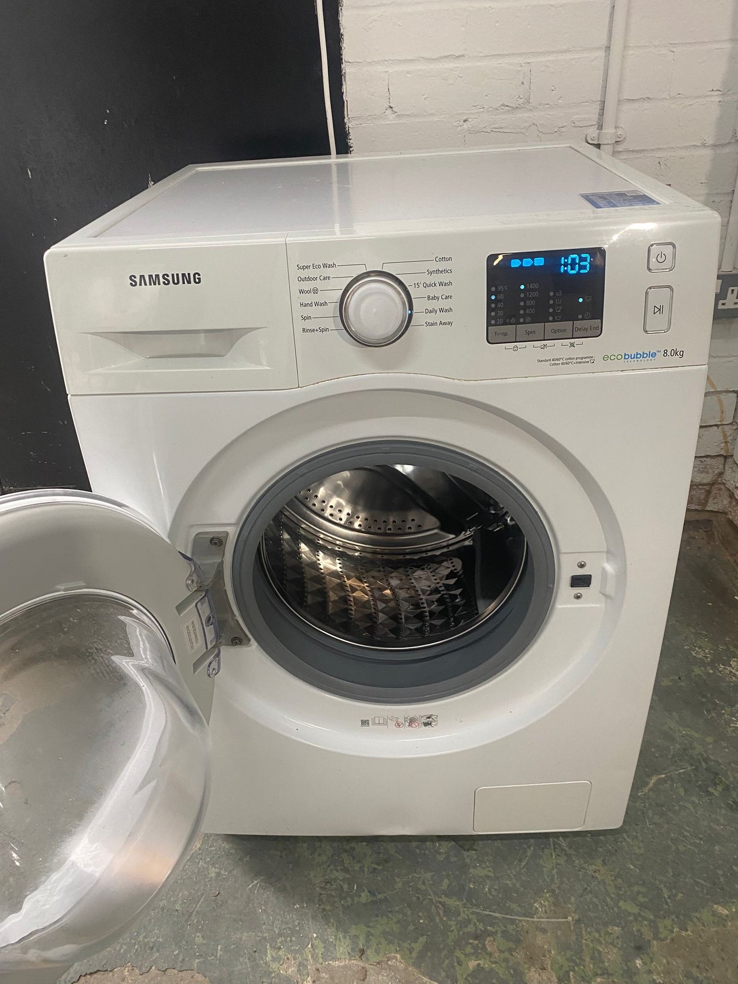 Samsung EcoBubble 8KG Washing Machine In White For Sale