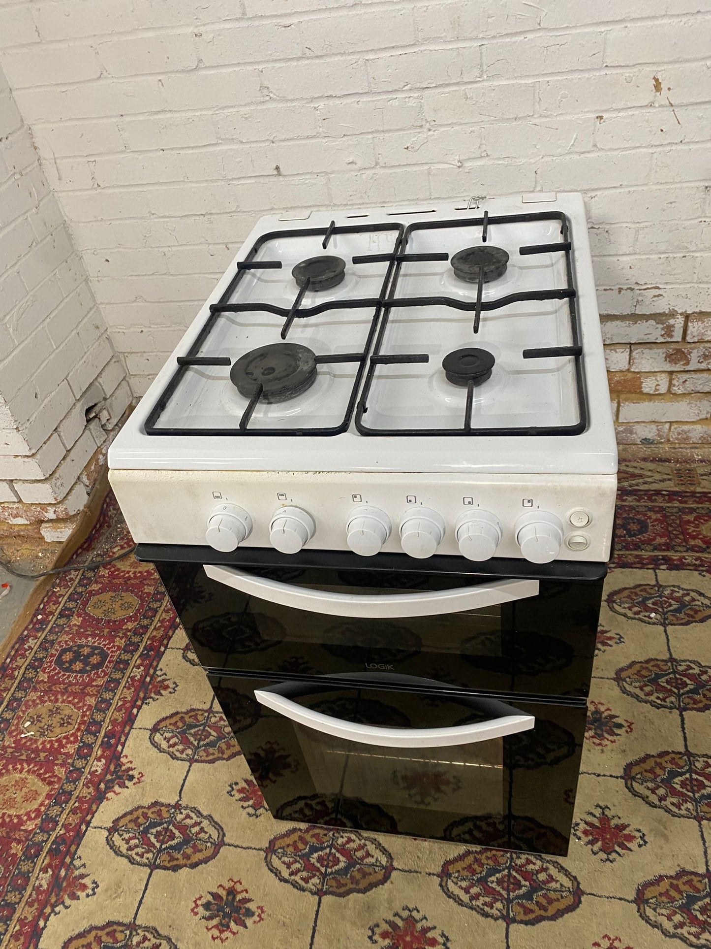 Beautiful 50 CM Logik Gas Cooker With Oven/Grill For Sale