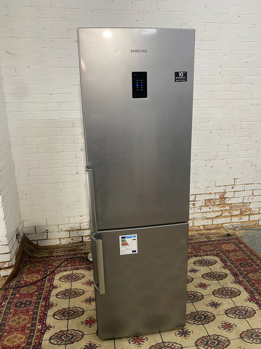 Samsung Digital Inverter Fridge Freezer For Sale