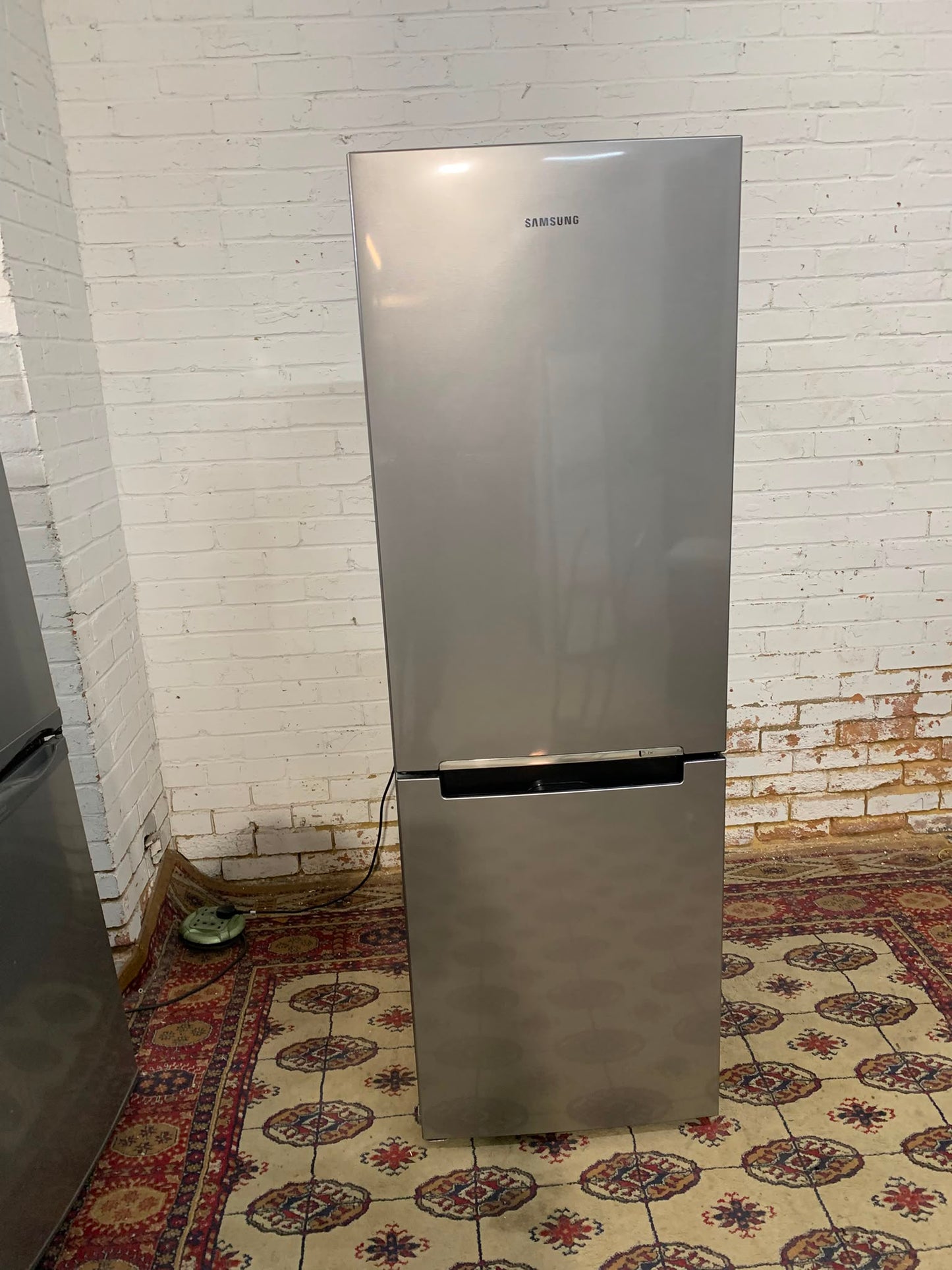 Samsung  Grey Digital Inverter Fridge Freezer For Sale