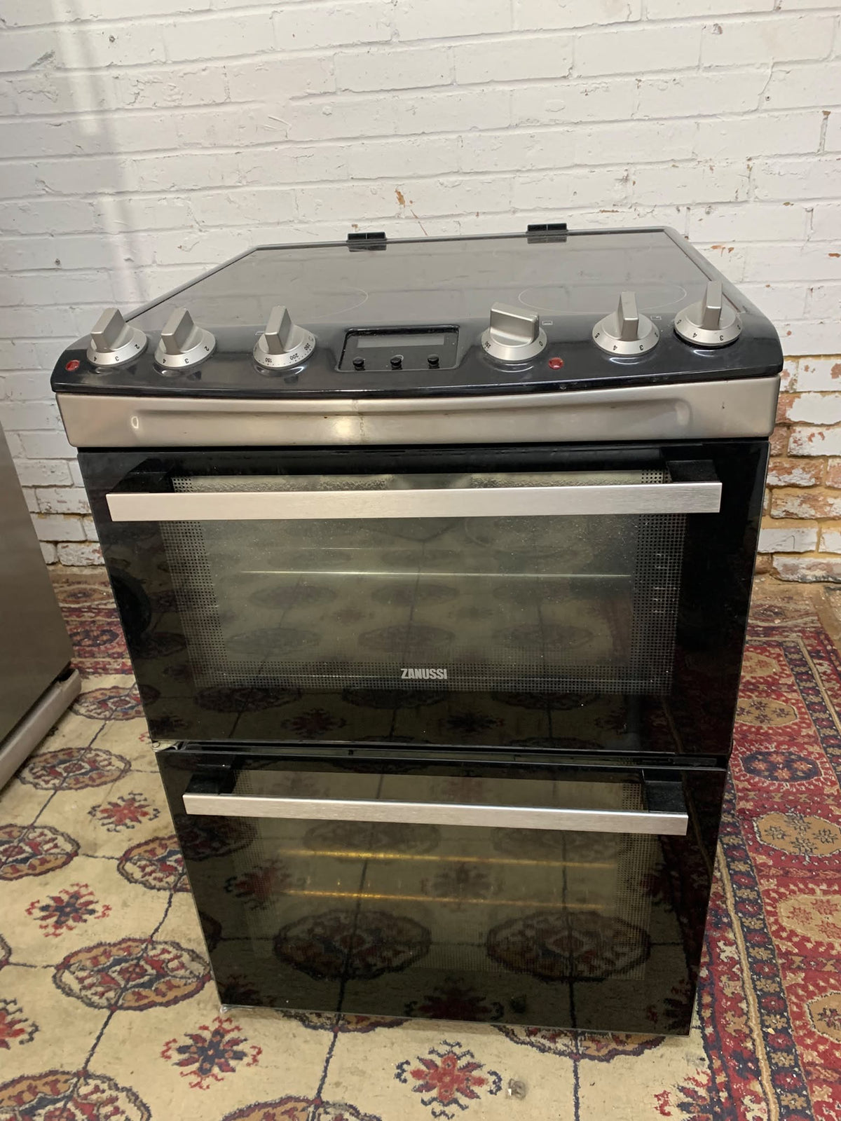 Zanussi 60CM Electric Ceramic Cooker