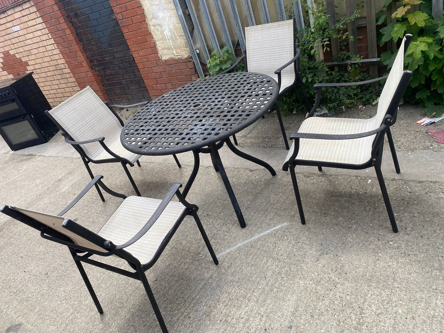 Garden Patio Set Round Table With 4 Chairs For Sale