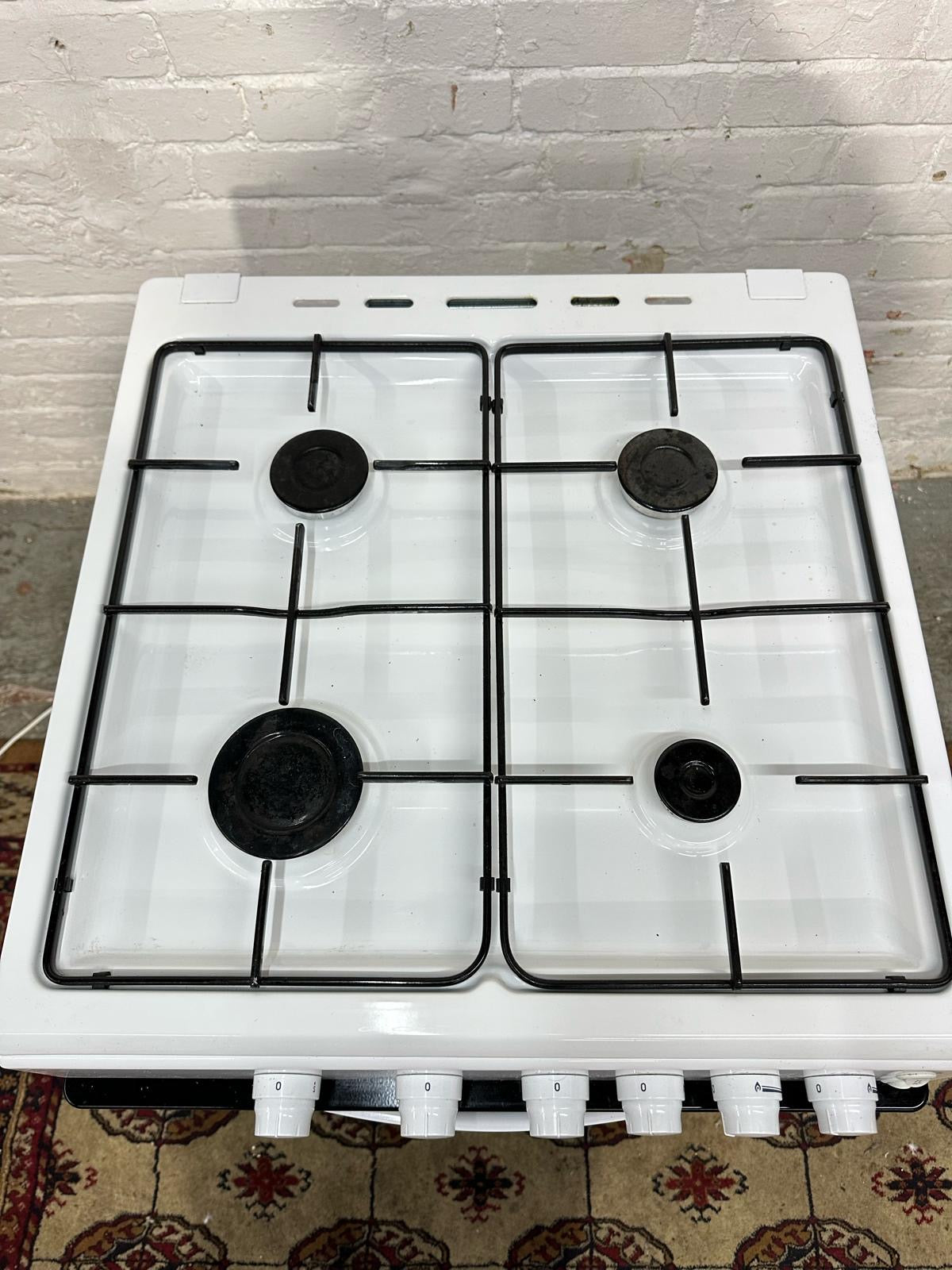 Logik White 60 CM Gas Cooker With Oven/Grill For Sale