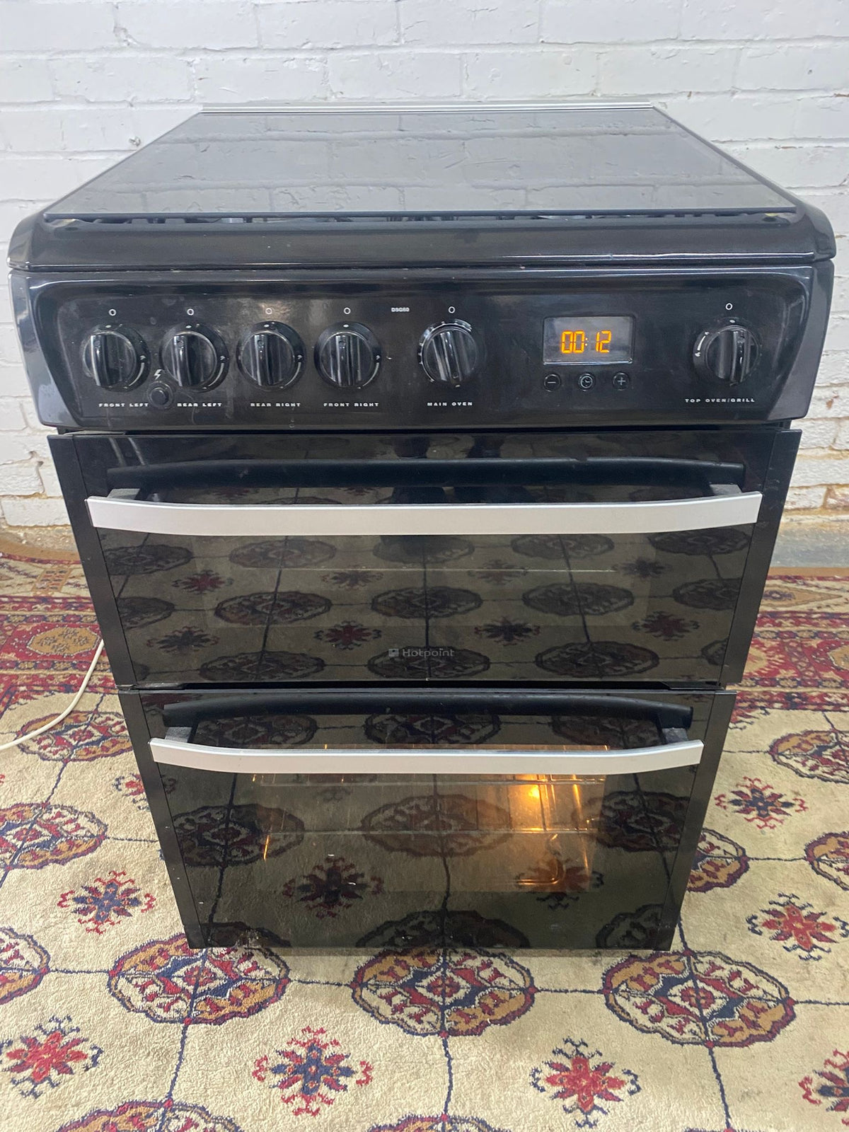 60CM HotPoint Black Gas Cooker