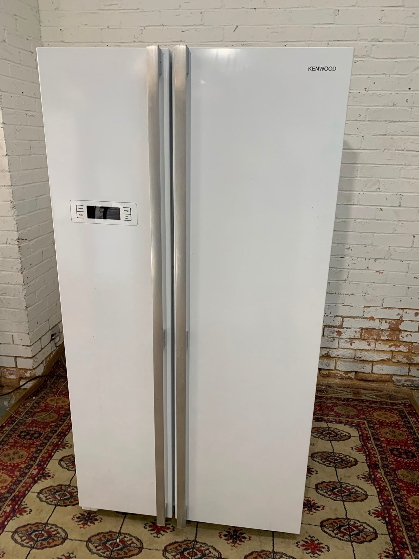Kenwood Non Plumb White American Fridge Freezer For Sale
