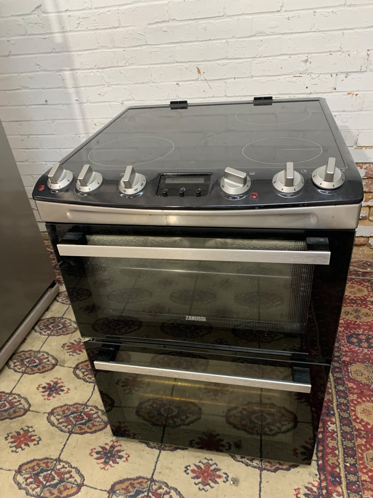 Zanussi 60CM Electric Ceramic Cooker