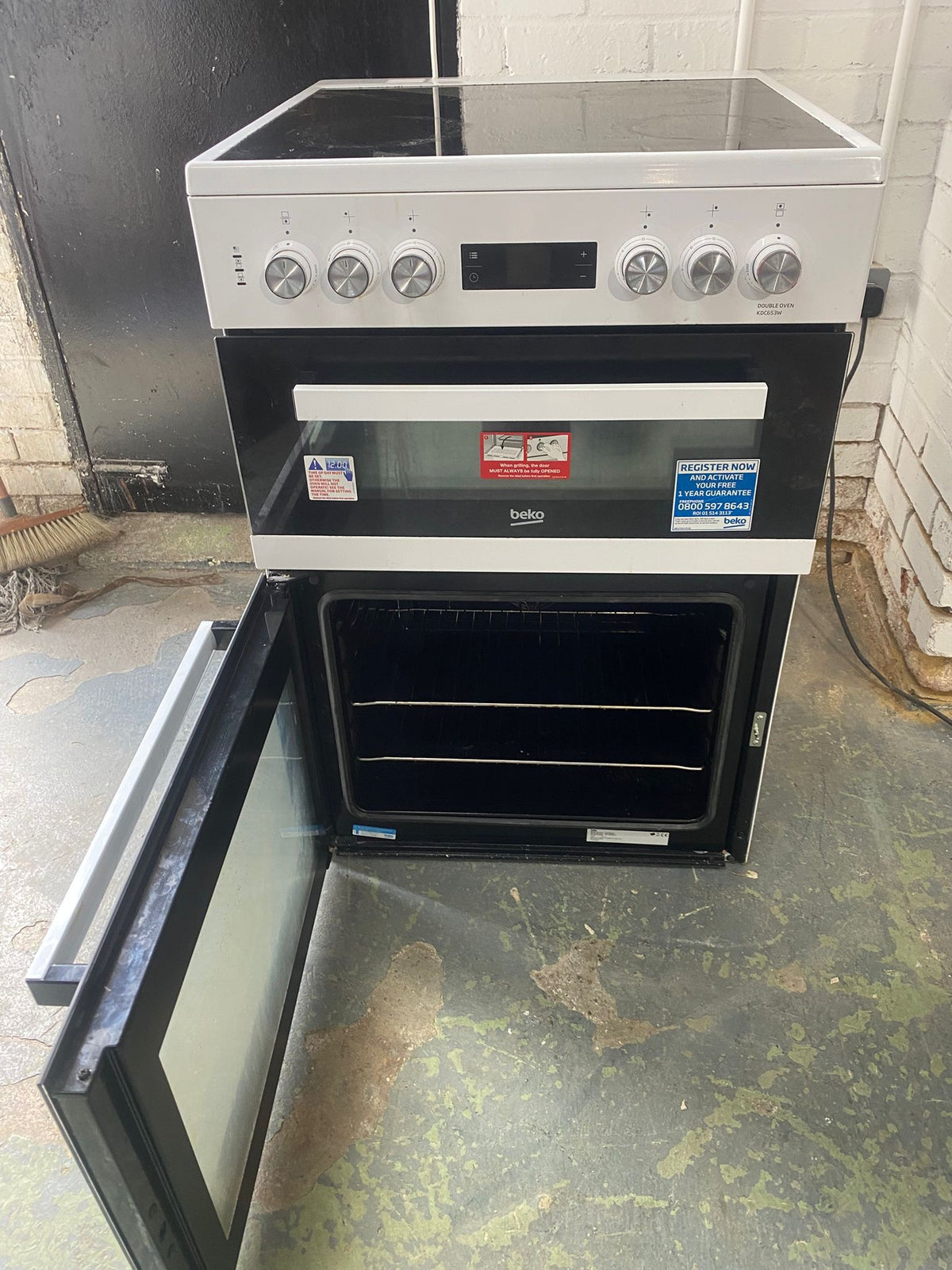Beko White 60CM Electric Ceramic Cooker