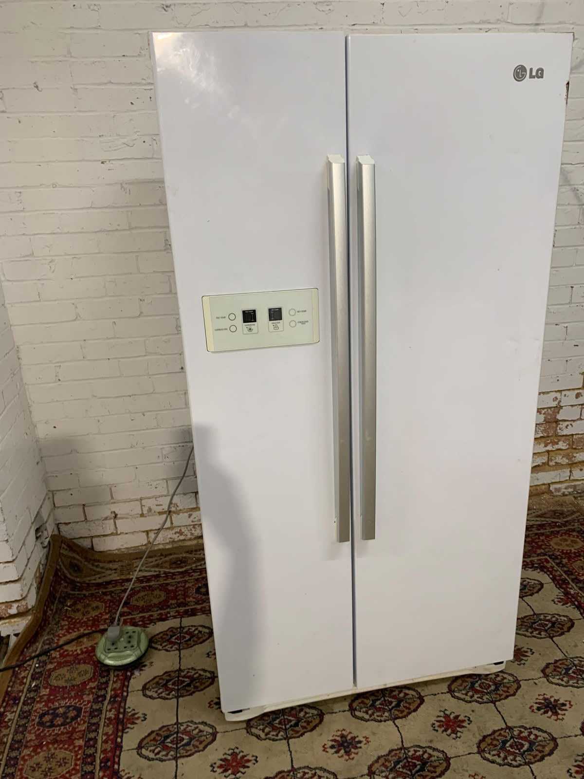 LG White American Double Door Fridge Freezer