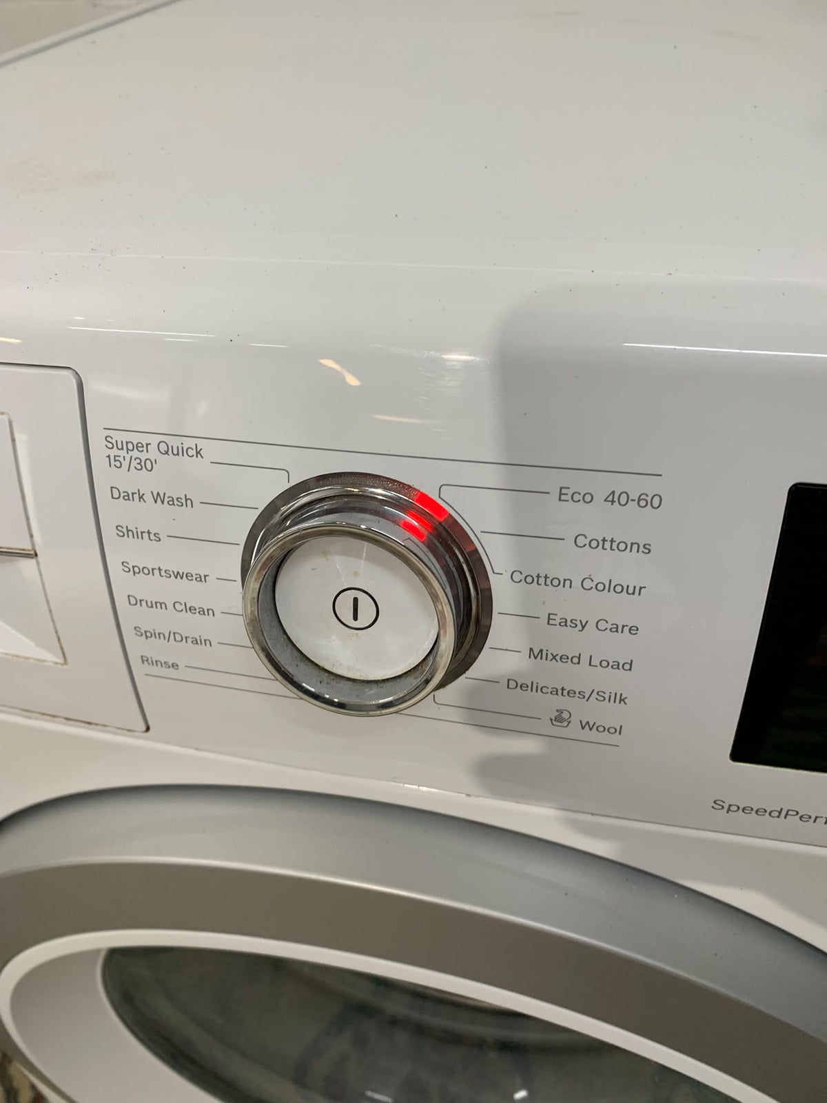 BOSCH SERIES 6 Fully Loaded 9KG Washing Machine (video available)
