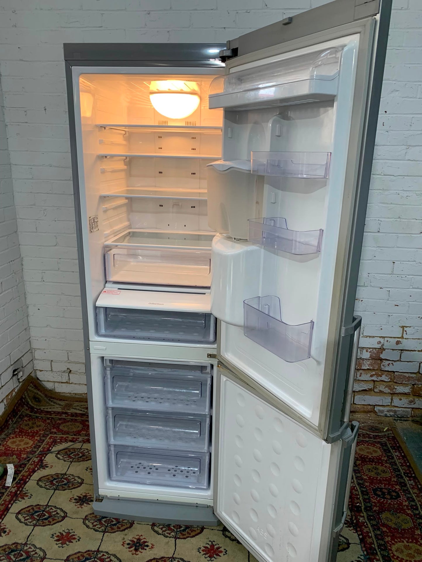 192CM Tall Samsung Grey Fridge Freezer For Sale