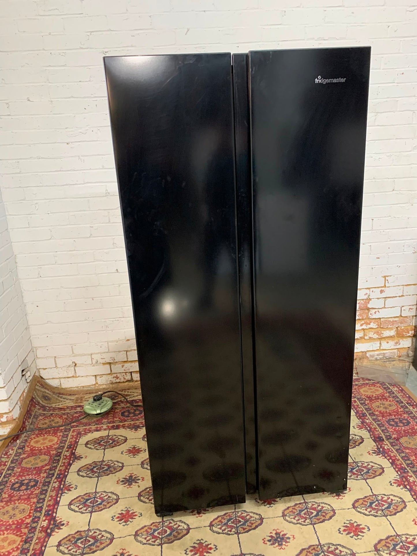 FridgeMaster Black 83CM Non Plumb American Fridge Freezer For Sale