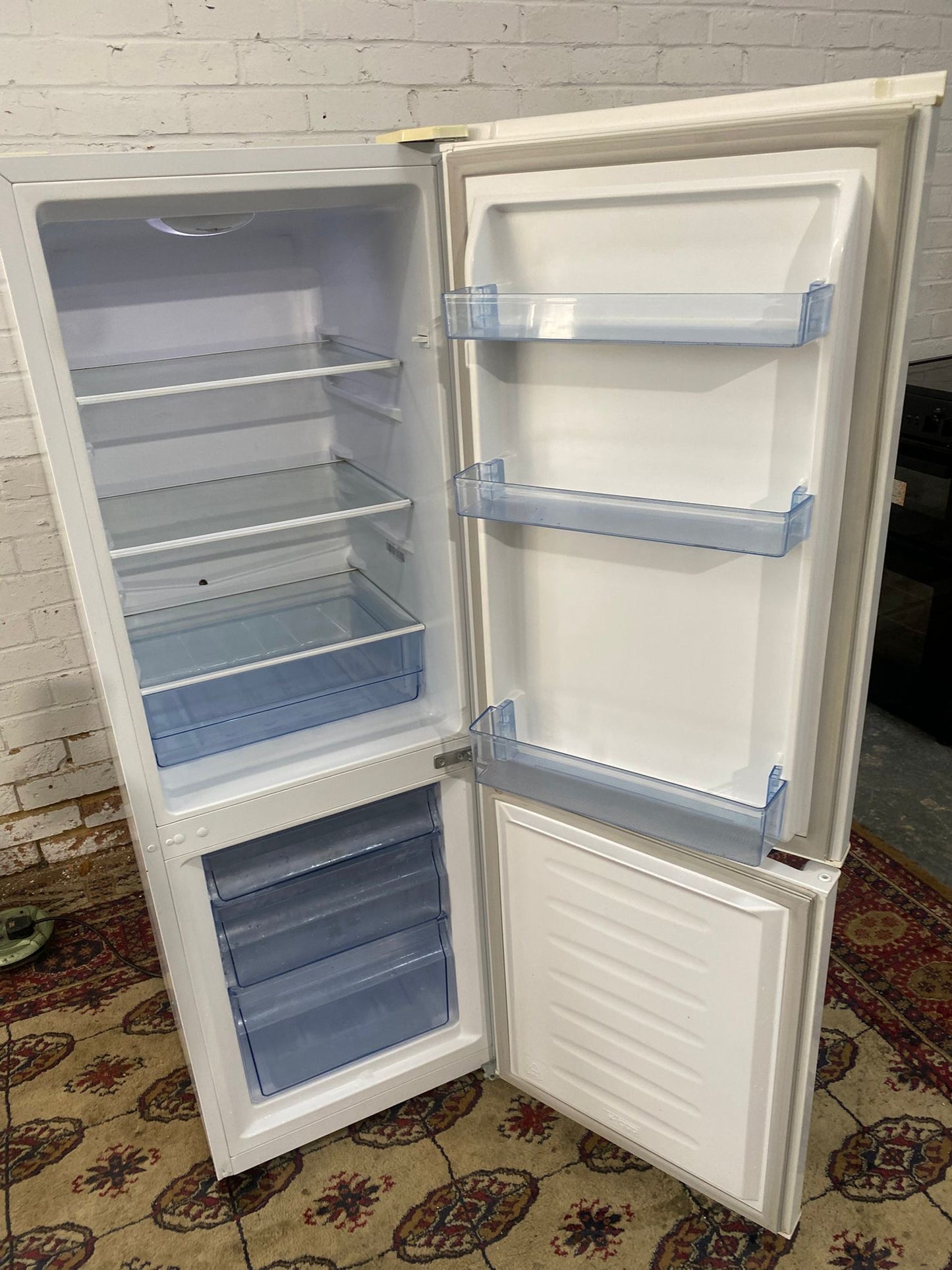 FridgeMaster Medium Fridge Freezer For Sale