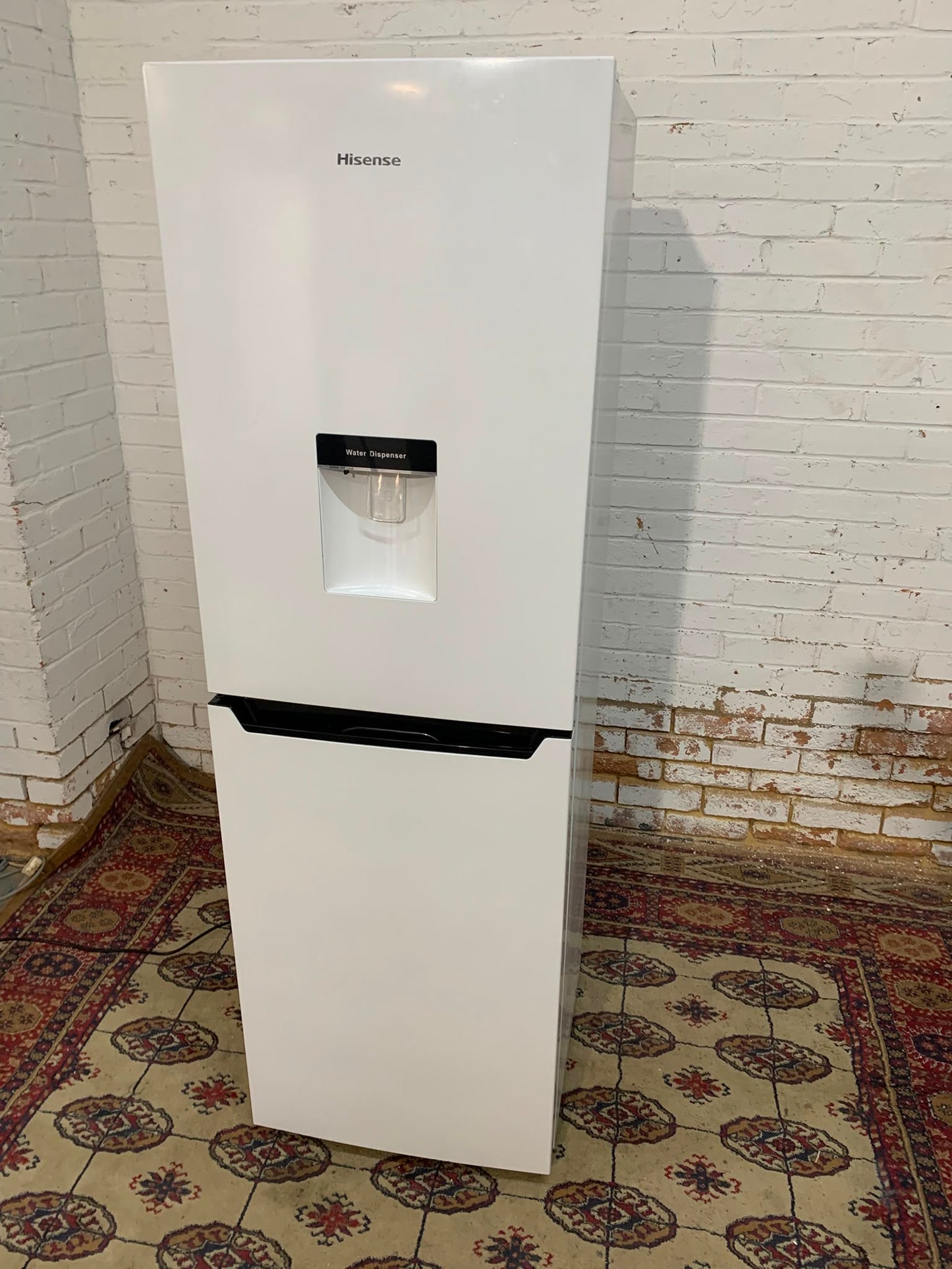 Hisense White Fridge Freezer With Water Dispenser For Sale
