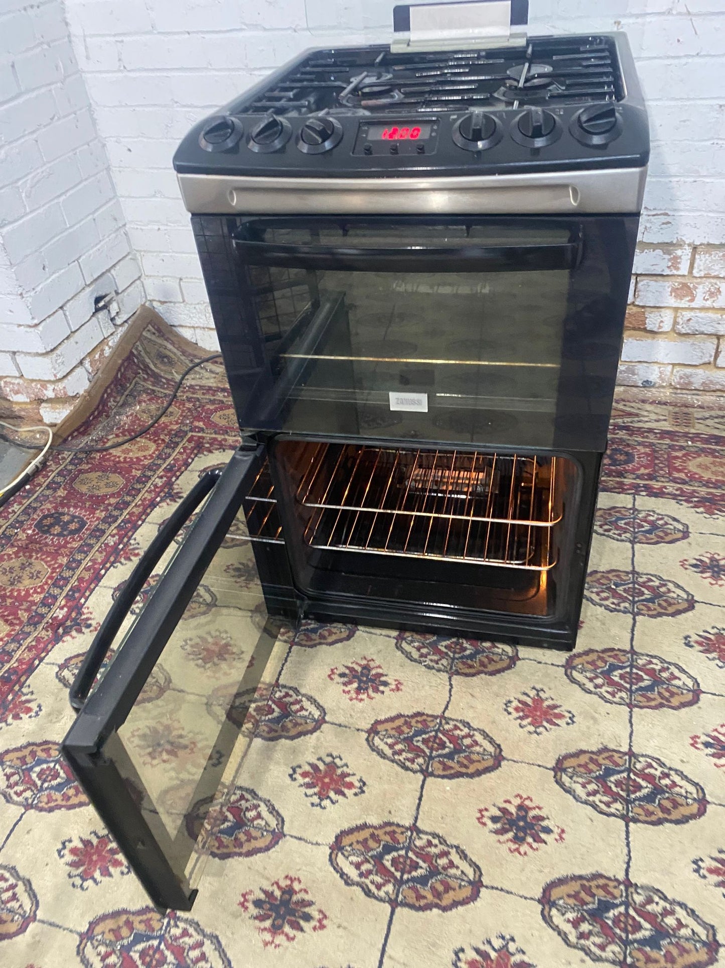 Beautiful 55CM Zanussi Gas Cooker With Oven/Grill For Sale