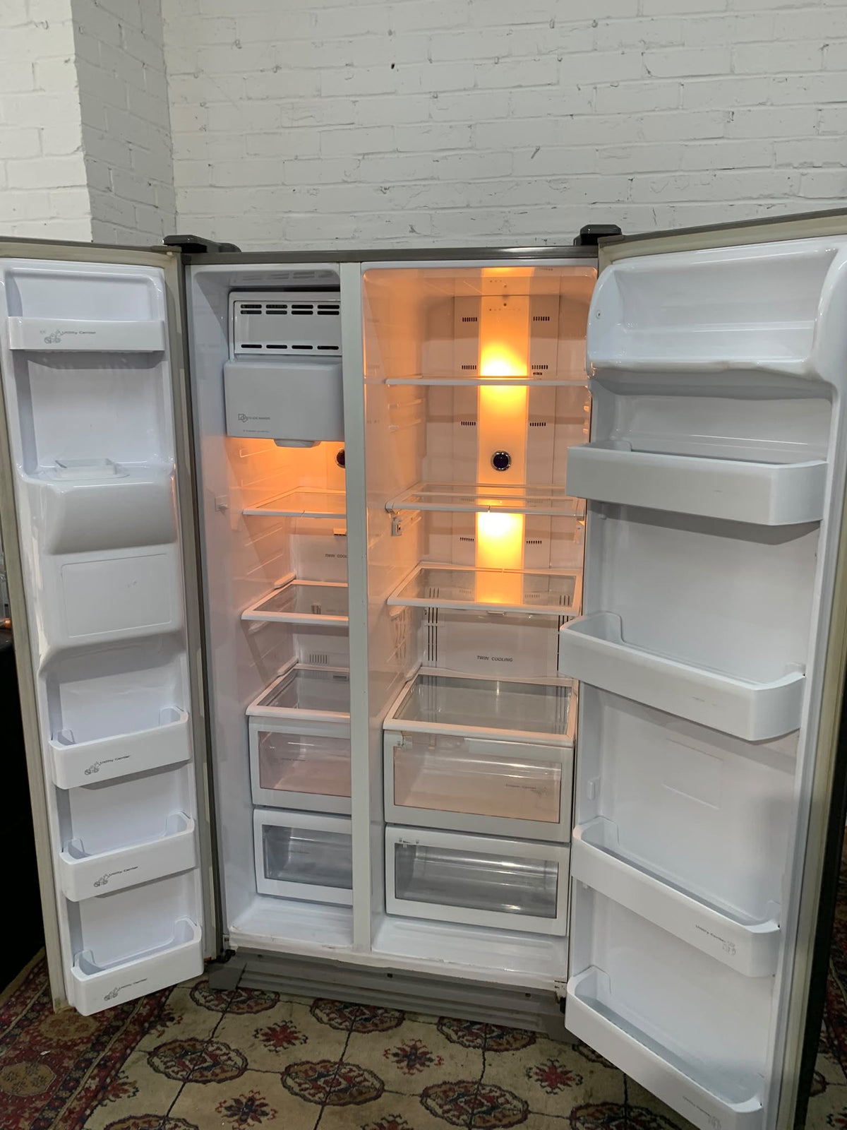 Samsung Ice-maker Water Dispenser American Fridge Freezer