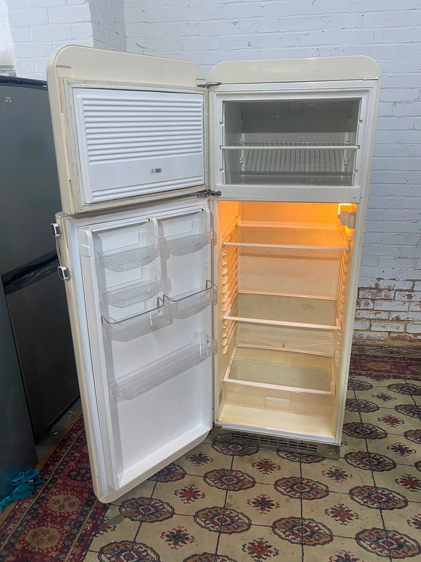 SMEG RETRO Style  Fridge Freezer For Sale