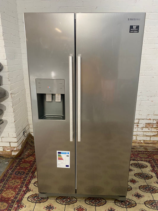 Beautiful Top Brand Samsung Plumb In Ice-maker + Water Dispenser American Fridge Freezer For Sale