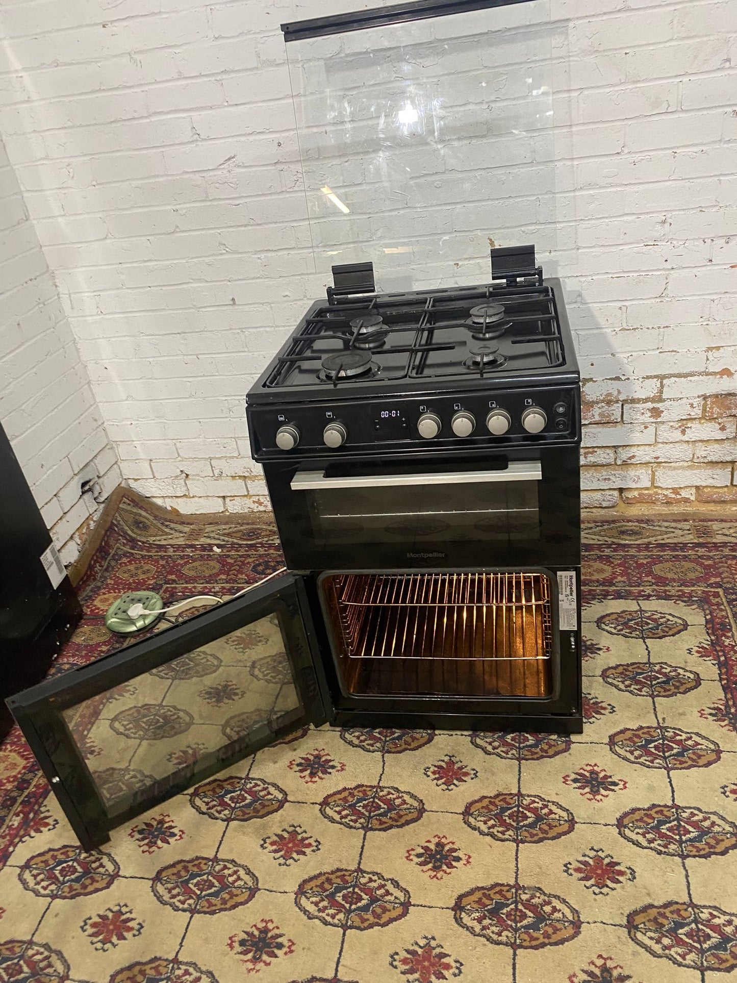 Black 60 CM Gas Cooker With Oven/Grill For Sale