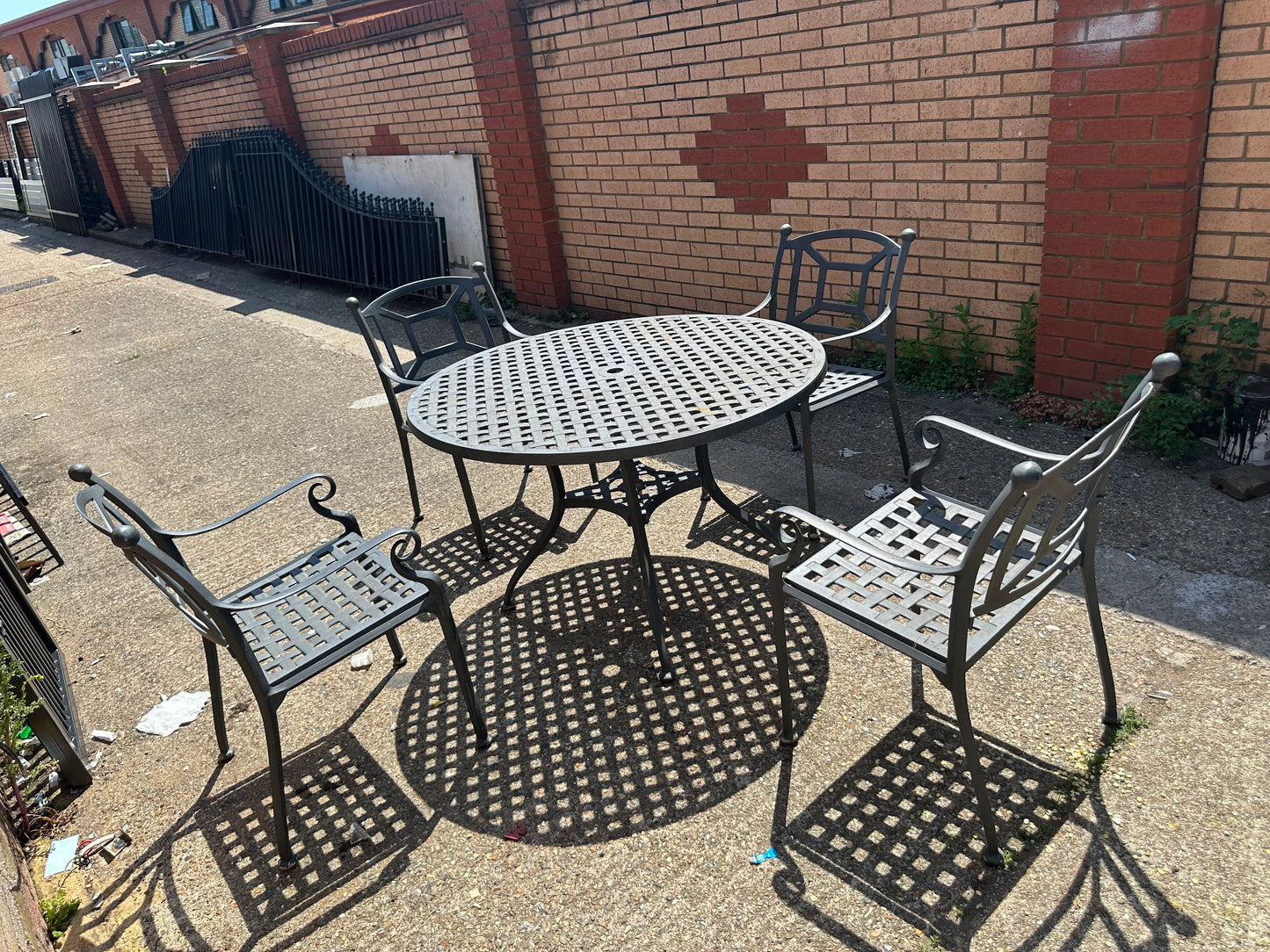 Garden Patio Set Round Table With 4 Chairs For Sale