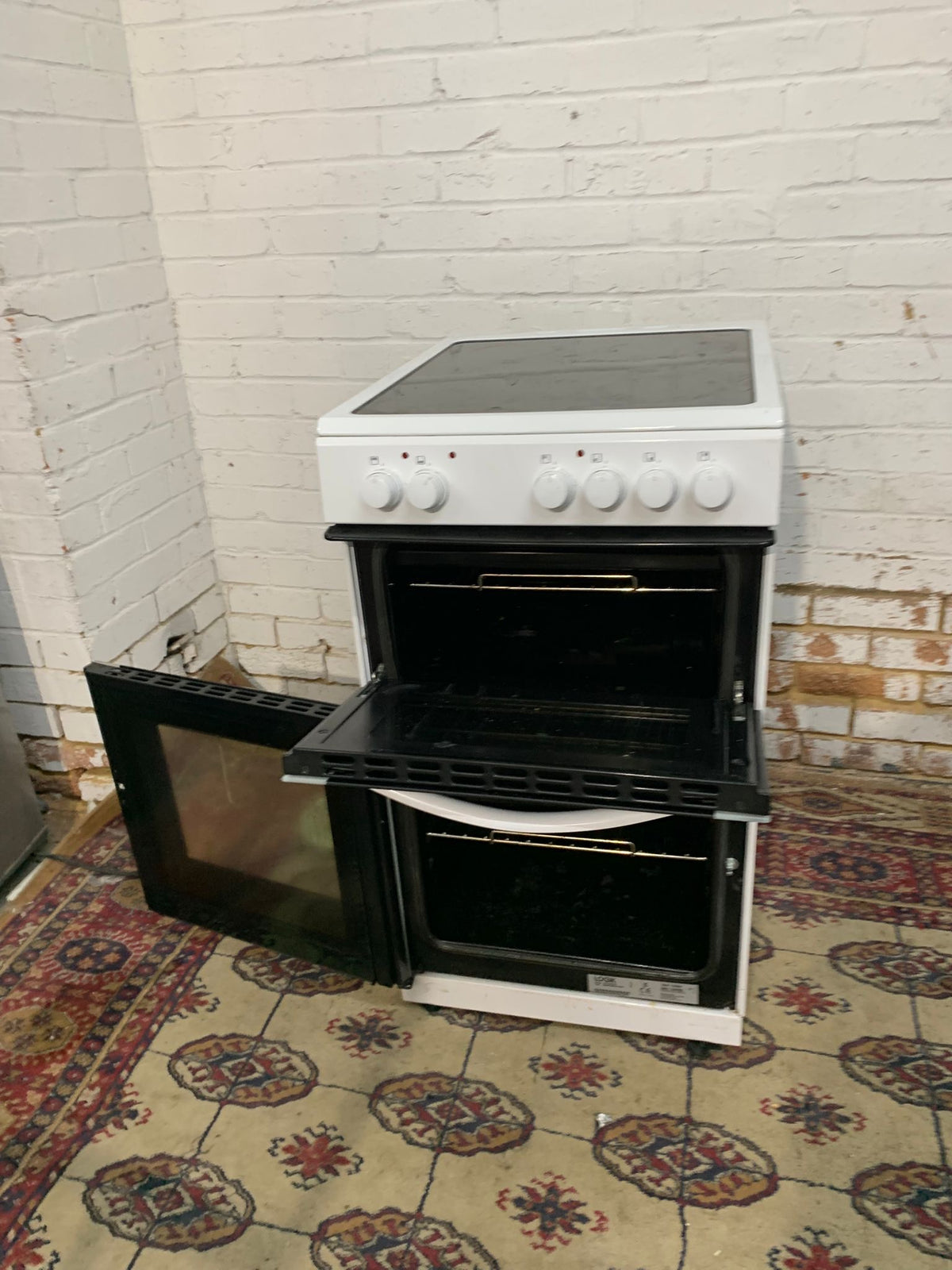 Logik 50CM Electric Ceramic Cooker