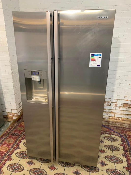 Samsung Plumb In With Icemaker American Fridge Freezer