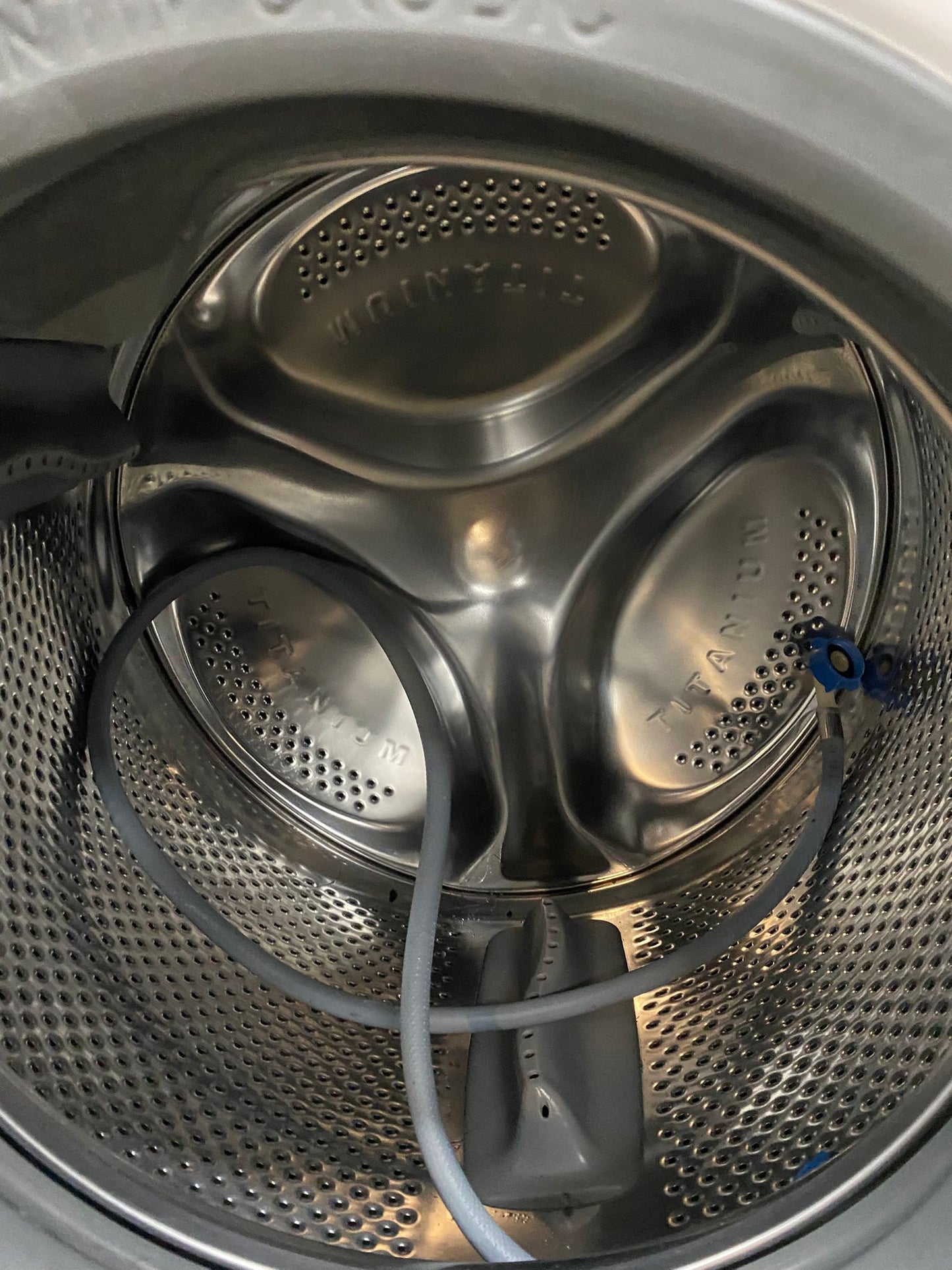 HotPoint 10KG Washing Machine For Sale