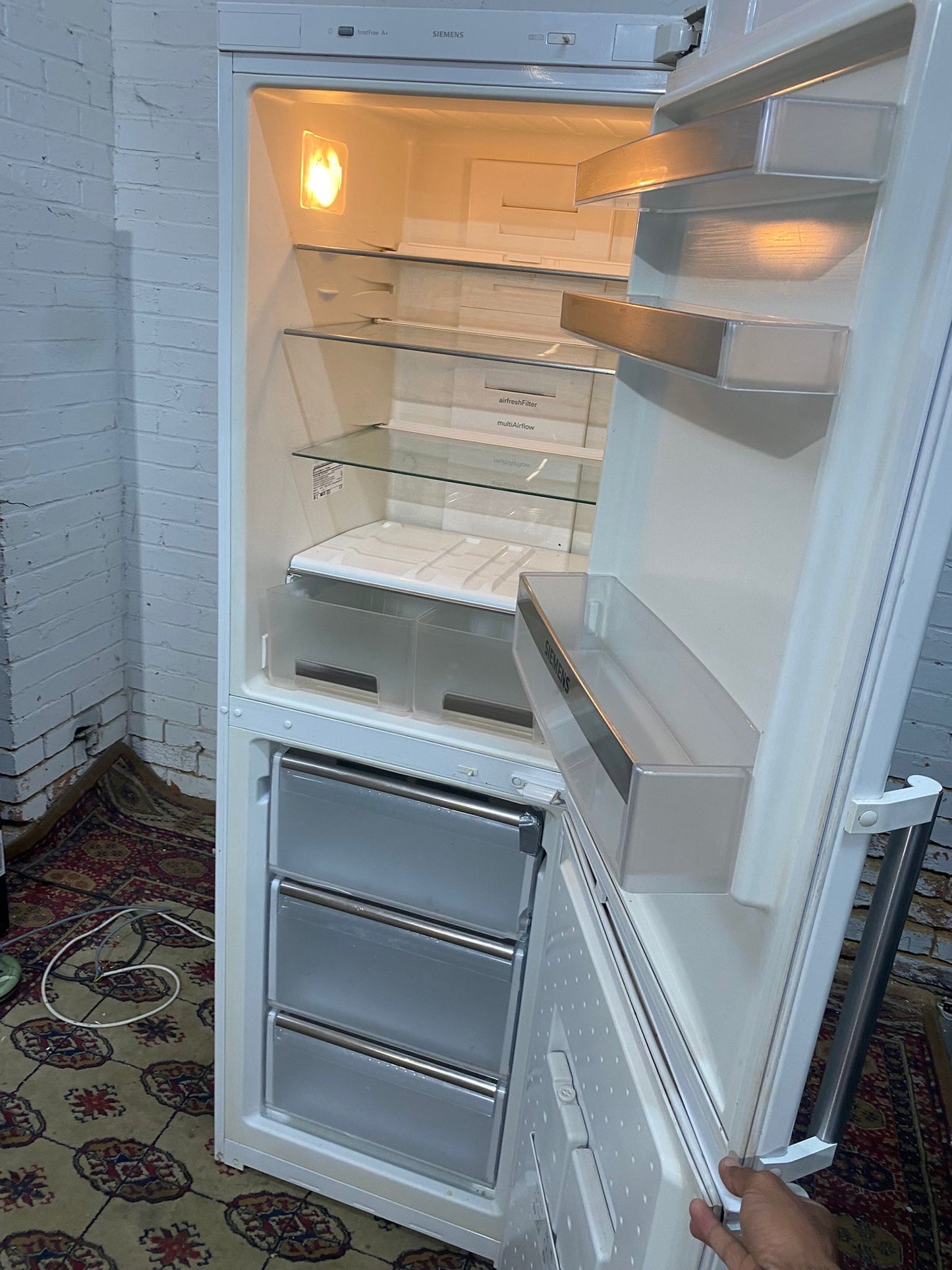 185CM Tall Siemens Fridge Freezer For Sale