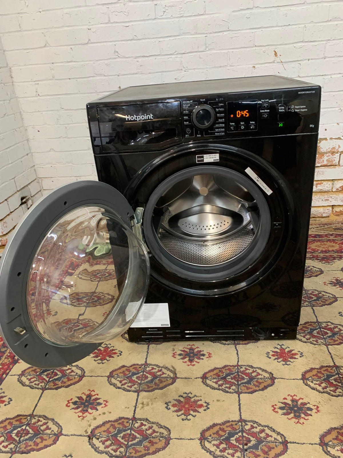 HotPoint Black 8KG Washing Machine