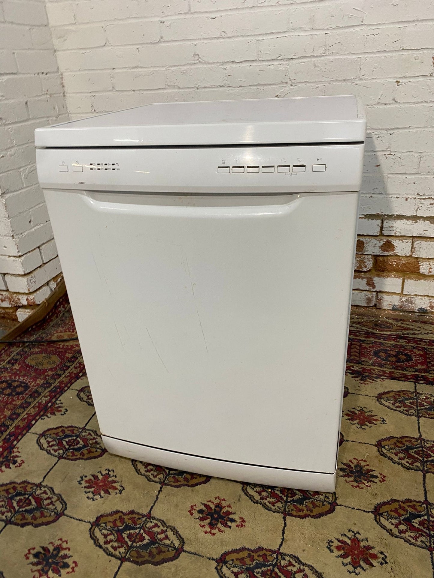 Curreys 60CM Dish Washer For Sale