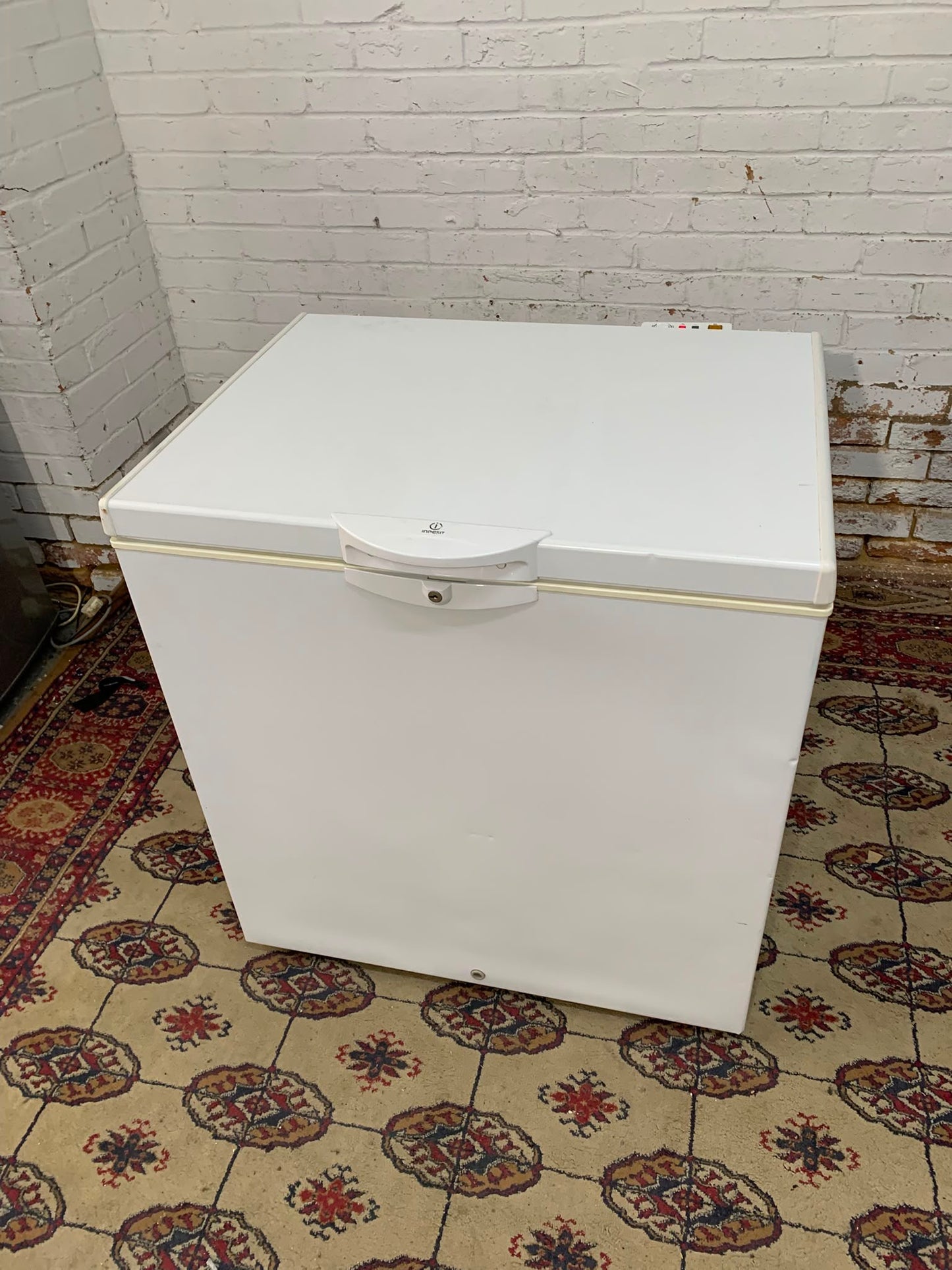 Indesit 200L Chest Freezer For Sale