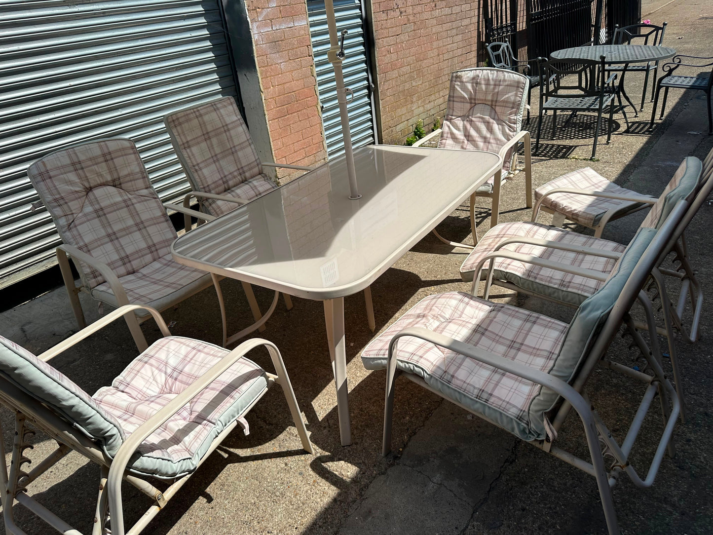 Garden 8 Seater & Umbrella Set For Sale
