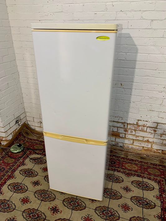 152 CM Tall Fridge Freezer For Sale