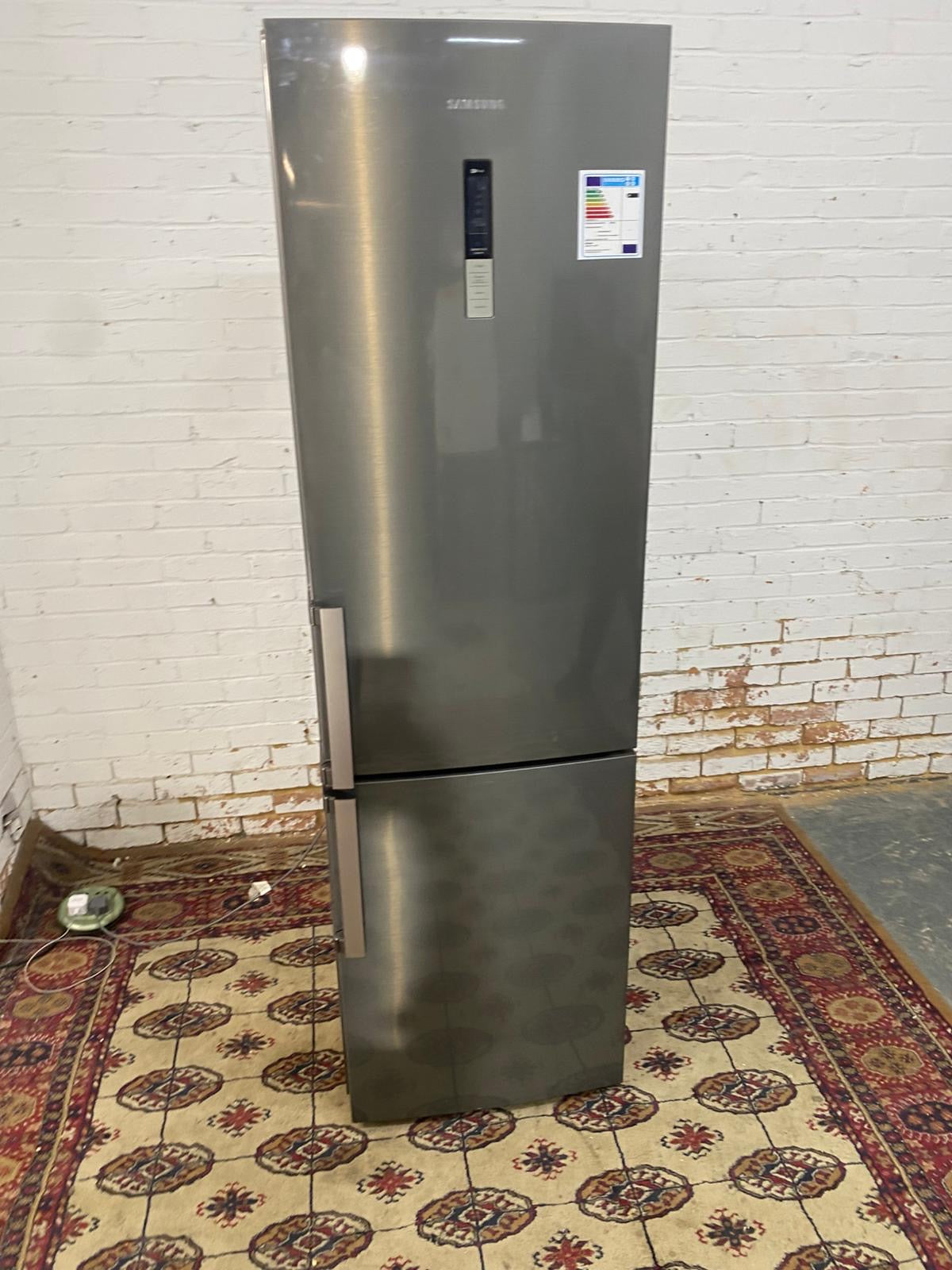 Samsung 2M Tall Digital Inverter Stainless Steel Fridge Freezer For Sale