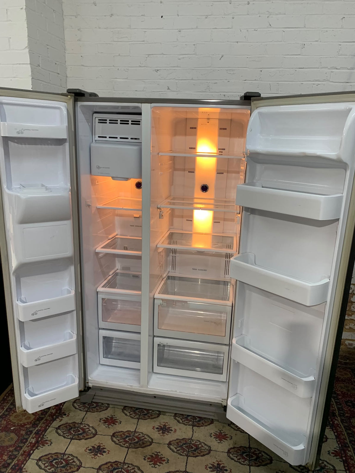 Samsung Ice-maker Water Dispenser American Fridge Freezer